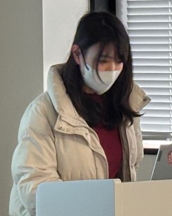 今回もリーダーの飯塚夕夏さん（生命・応用化学領域　D2）が司会進行を務めました。