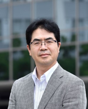 永田 謙二