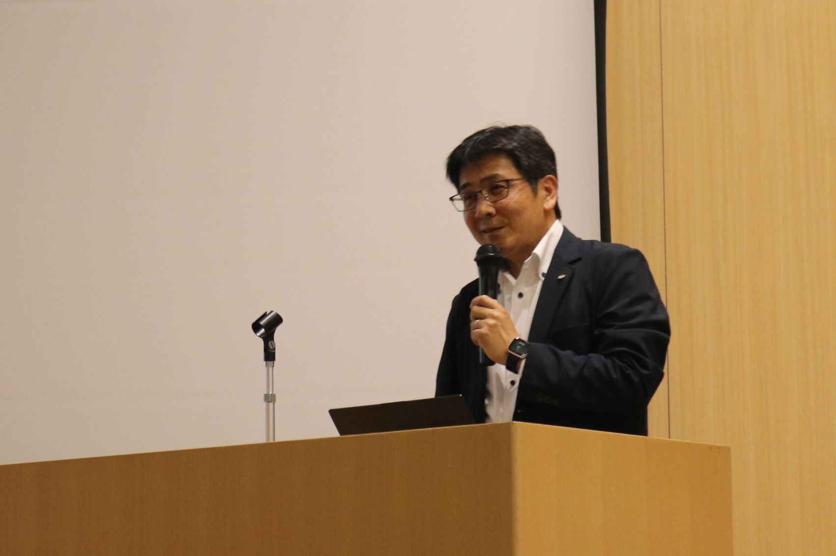 大阪公立大学_松井副学長.JPG